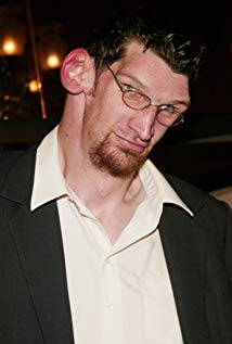 How tall is Matthew McGrory?